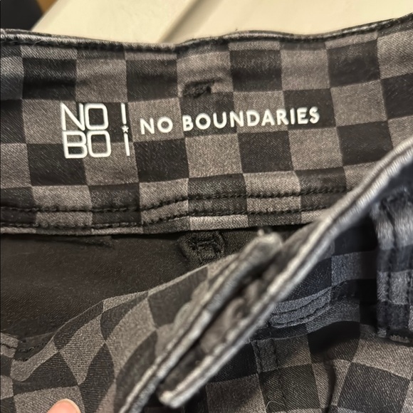 Checkered Shorts - Picture 3 of 3